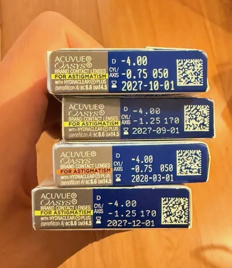 Acuvue Oasys for Astigmatism (Fortnightly) — 4 boxes